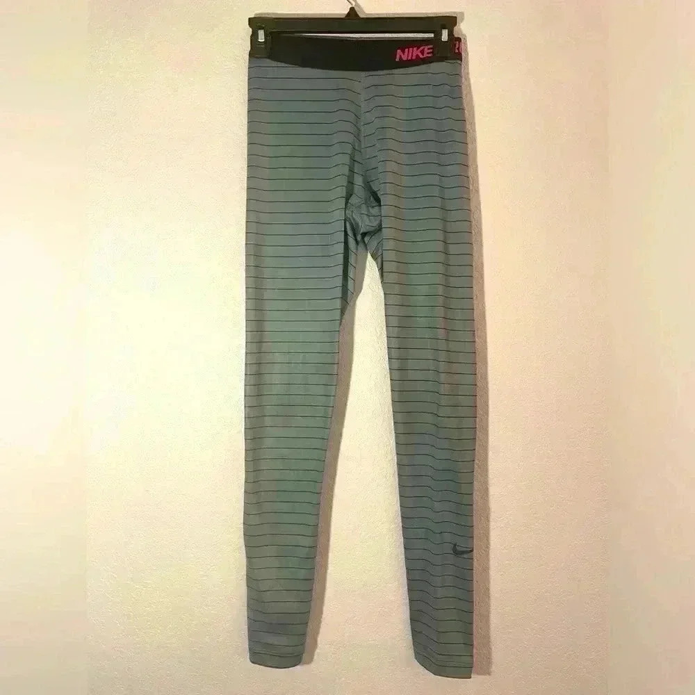Nike Pro Size Small Bluish Gray Striped Leggings